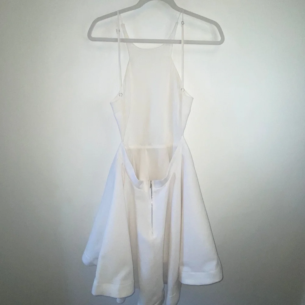 L' Atiste Halter top backless flare dress - Picture 3 of 4